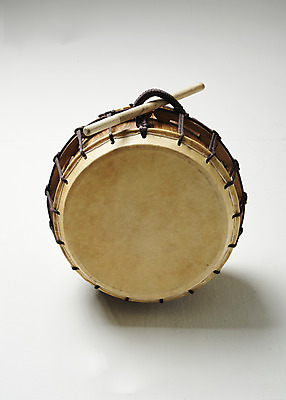 포토 JPG 스튜디오촬영 한국전통 실내 국악기 국악 누끼 사람없음 북 오브젝트 흰배경 국내포토 전통 악기 음악 백그라운드 타악기 한국 내부 흰색 파일형식