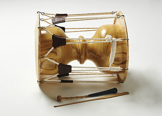 포토 JPG 스튜디오촬영 한국전통 실내 국악기 국악 누끼 사람없음 오브젝트 흰배경 장구 국내포토 전통 악기 음악 백그라운드 타악기 한국 내부 흰색 파일형식