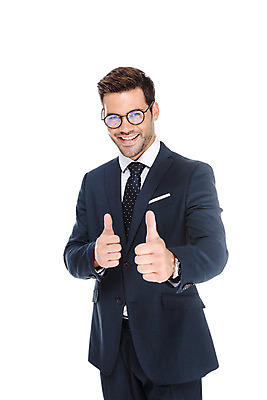 포토 JPG 스튜디오촬영 서양인 외국인 남자 안경 비즈니스 응원 실내 한명 미소 웃음 누끼 사람 정장 상반신 성인 앞모습 엄지손가락 최고 비즈니스맨 즐거움 흰배경 우크라이나 성인남자한명만 성인만 국내포토 1 잡화 옷 감정 유럽 뷰포인트 백그라운드 손가락 표정 인종 내부 흰색 직장인 남자한명만 성인남자만 파일형식