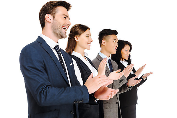 포토 JPG 스튜디오촬영 서양인 외국인 여자 남자 여유 비즈니스 응원 협력 실내 미소 누끼 사람 동양인 정장 여러명 상반신 성인 옆모습 비즈니스맨 비즈니스우먼 박수 동료 즐거움 흰배경 격려 우크라이나 성인만 국내포토 옷 감정 유럽 뷰포인트 다수 백그라운드 관계 모션 표정 인종 손짓 내부 흰색 직장인 파일형식