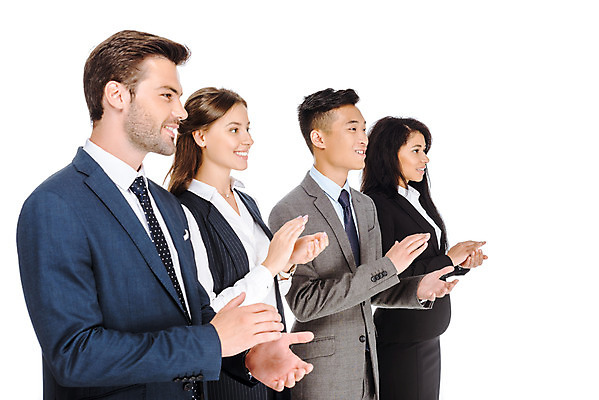 포토 JPG 스튜디오촬영 서양인 외국인 여자 남자 여유 비즈니스 응원 협력 실내 서기 미소 누끼 사람 동양인 정장 여러명 상반신 성인 옆모습 깨끗함 비즈니스맨 비즈니스우먼 박수 동료 즐거움 흰배경 격려 우크라이나 성인만 국내포토 옷 감정 유럽 뷰포인트 다수 백그라운드 컨셉 관계 모션 표정 인종 손짓 내부 흰색 직장인 파일형식