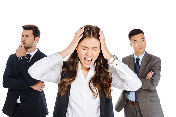 포토 JPG 스튜디오촬영 서양인 외국인 손 여자 남자 비즈니스 스트레스 실내 무표정 누끼 사람 동양인 상반신 성인 앞모습 세명 손들기 턱괴기 분노 짜증 비즈니스맨 비즈니스우먼 귀막기 흰배경 주머니손 무시 우크라이나 성인만 국내포토 감정 유럽 뷰포인트 백그라운드 모션 표정 인종 손짓 내부 신체부위 흰색 직장인 파일형식