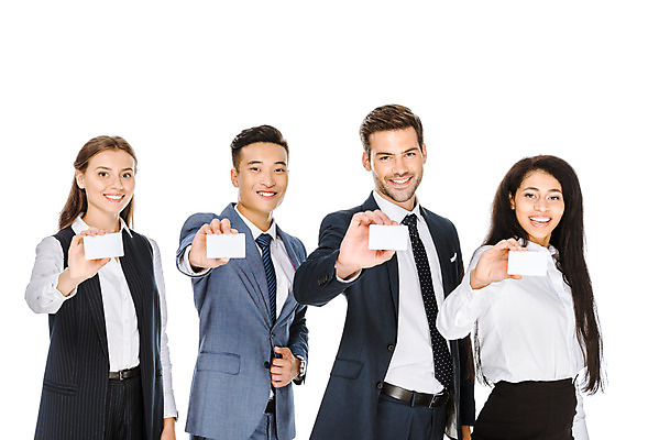 포토 JPG 스튜디오촬영 서양인 외국인 여자 남자 비즈니스 명함 협력 프레임 실내 서기 미소 들기 누끼 사람 동양인 정장 여러명 상반신 성인 앞모습 잡기 비즈니스맨 비즈니스우먼 자신감 동료 즐거움 흰배경 주기 우크라이나 성인만 국내포토 옷 감정 유럽 뷰포인트 다수 백그라운드 관계 모션 표정 인종 내부 흰색 직장인 파일형식