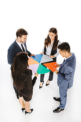 포토 JPG 스튜디오촬영 전신 서양인 외국인 여자 남자 조각 비즈니스 협력 실내 서기 미소 들기 누끼 사람 동양인 정장 여러명 성인 앞모습 옆모습 뒷모습 비즈니스맨 비즈니스우먼 원형 수집 동료 즐거움 흰배경 만들기 원그래프 우크라이나 조각맞추기 성인만 국내포토 도형 옷 감정 유럽 뷰포인트 다수 백그라운드 관계 모션 그래프 표정 인종 내부 흰색 직장인 맞추기 파일형식