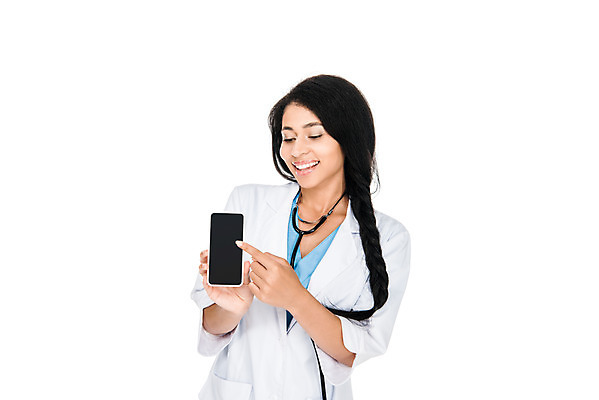 포토 JPG 스튜디오촬영 서양인 외국인 여자 여유 비즈니스 청진기 실내 한명 미소 들기 누끼 사람 상반신 성인 앞모습 스마트폰 의사 검지손가락 가리킴 의사가운 흰배경 통화 우크라이나 성인여자한명만 성인만 국내포토 1 감정 유럽 뷰포인트 백그라운드 손가락 의료기기 모션 표정 인종 손짓 내부 핸드폰 스마트기기 의료진 흰색 가운 여자한명만 성인여자만 파일형식