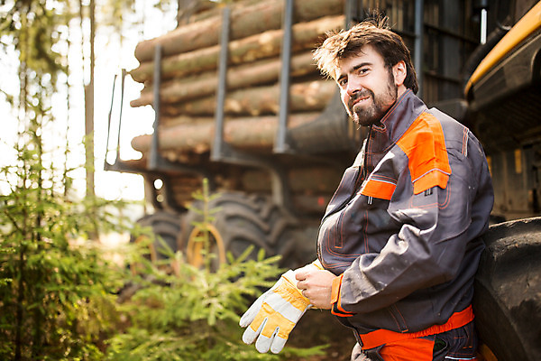 포토 JPG 주간 서양인 외국인 나무 응시 남자 장갑 한명 서기 사람 상반신 성인 야외 옆모습 30대 기댐 숲 체코 벌목 벌목작업 임업 성인남자한명만 국내포토 자연요소 식물 1 시선 잡화 유럽 산업 뷰포인트 모션 인종 장년 남자한명만 성인남자만 파일형식