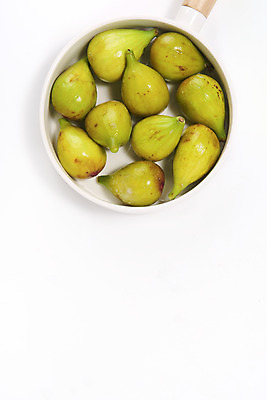 포토 JPG 스튜디오촬영 과일 자연 실내 누끼 사람없음 농작물 하이앵글 여러개 신선 프라이팬 오브젝트 흰배경 유기농 무화과 안티에이징 플랫레이 변비예방 청무화과 국내포토 웰빙 뷰포인트 다수 백그라운드 농업 주방용품 내부 흰색 플랫 생태계 예방 변비 파일형식