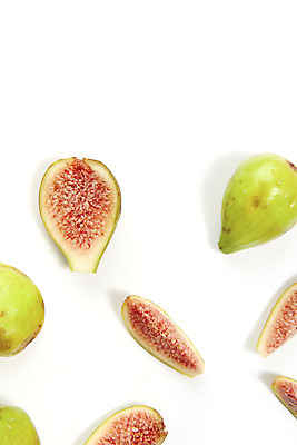 포토 JPG 스튜디오촬영 조각 과일 자연 단면 실내 누끼 사람없음 농작물 하이앵글 여러개 신선 오브젝트 흰배경 유기농 무화과 안티에이징 플랫레이 변비예방 청무화과 국내포토 웰빙 뷰포인트 다수 백그라운드 농업 내부 흰색 플랫 생태계 예방 변비 파일형식