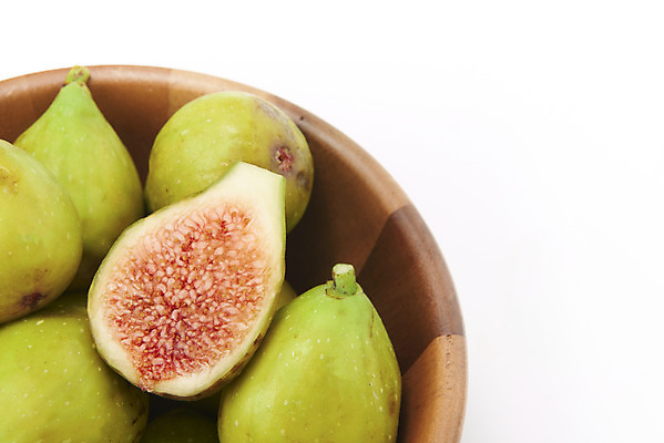 포토 JPG 스튜디오촬영 과일 자연 단면 실내 누끼 근접촬영 사람없음 농작물 여러개 신선 오브젝트 흰배경 유기농 무화과 나무그릇 안티에이징 변비예방 청무화과 국내포토 그릇 웰빙 뷰포인트 다수 백그라운드 농업 내부 목재 흰색 생태계 예방 변비 파일형식