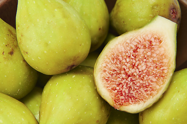 포토 JPG 스튜디오촬영 과일 자연 단면 실내 근접촬영 사람없음 농작물 여러개 신선 오브젝트 유기농 무화과 안티에이징 변비예방 청무화과 국내포토 웰빙 뷰포인트 다수 농업 내부 생태계 예방 변비 파일형식