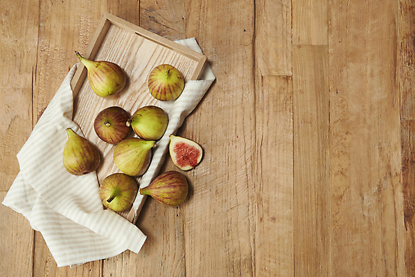 포토 JPG 스튜디오촬영 과일 자연 단면 실내 누끼 사람없음 농작물 하이앵글 여러개 식탁보 신선 오브젝트 유기농 무화과 나무쟁반 안티에이징 플랫레이 변비예방 청무화과 나무배경 국내포토 웰빙 뷰포인트 다수 백그라운드 농업 쟁반 내부 목재 플랫 생태계 예방 변비 파일형식