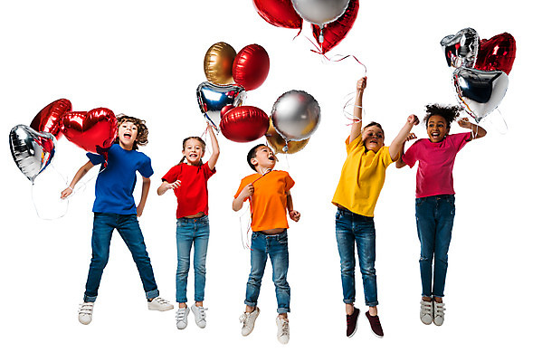 포토 JPG 스튜디오촬영 전신 서양인 외국인 백인 여자 남자 문화 어린이 흑인 실내 누끼 사람 동양인 소녀 소년 여러명 앞모습 10대 친구 컬러풀 글로벌 점프 즐거움 흰배경 지구촌 하트풍선 풍선 어린이만 국내포토 감정 뷰포인트 컬러 다수 백그라운드 관계 모션 청소년 인종 내부 흰색 하트 파일형식