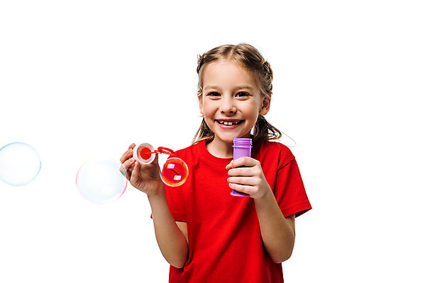 포토 JPG 스튜디오촬영 서양인 외국인 백인 여자 문화 어린이 실내 한명 서기 누끼 사람 소녀 상반신 앞모습 빨간색 글로벌 비눗방울 즐거움 흰배경 지구촌 비눗방울놀이 소녀한명만 국내포토 1 감정 뷰포인트 컬러 백그라운드 모션 놀이 인종 내부 흰색 여자한명만 소녀만 파일형식