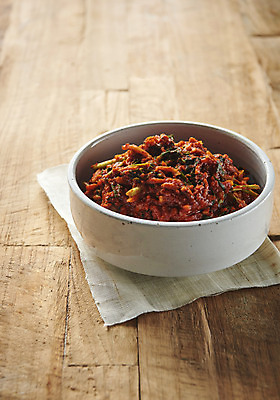 포토 JPG 스튜디오촬영 한식 김치 실내 누끼 사람없음 전통음식 오브젝트 발효 김장 발효음식 김장재료 갈색배경 김치속 나무배경 국내포토 전통 음식 백그라운드 식재료 내부 갈색 파일형식