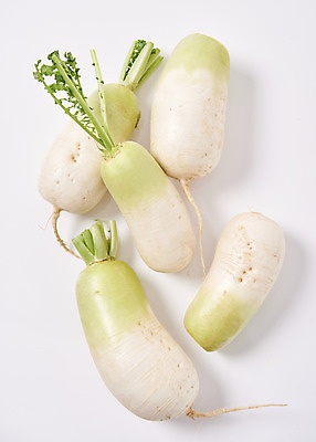 포토 JPG 스튜디오촬영 한식 김치 실내 누끼 사람없음 하이앵글 여러개 전통음식 무 오브젝트 흰배경 김장 김장재료 플랫레이 국내포토 전통 음식 뷰포인트 다수 백그라운드 식재료 뿌리채소 내부 흰색 플랫 파일형식