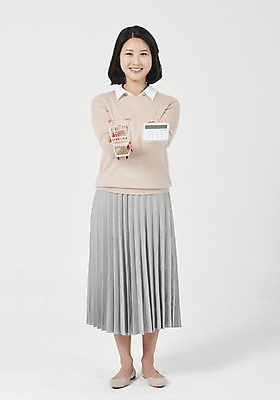 포토 JPG 스튜디오촬영 전신 여자 행복 엄마 실내 한명 서기 미소 누끼 성인 앞모습 30대 쇼핑카 한국인 계산기 흰배경 주부 성인여자한명만 국내포토 1 감정 뷰포인트 백그라운드 가족 모션 문구용품 표정 사람 동양인 내부 장년 쇼핑 카트 장비 흰색 여자한명만 성인여자만 파일형식