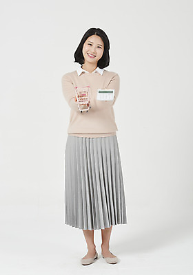 포토 JPG 스튜디오촬영 전신 여자 행복 엄마 실내 한명 서기 미소 누끼 성인 앞모습 30대 쇼핑카 한국인 계산기 흰배경 주부 성인여자한명만 국내포토 1 감정 뷰포인트 백그라운드 가족 모션 문구용품 표정 사람 동양인 내부 장년 쇼핑 카트 장비 흰색 여자한명만 성인여자만 파일형식