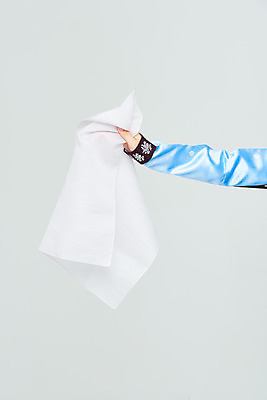 포토 JPG 스튜디오촬영 전통 여자 명절 문화 예술 실내 한명 들기 누끼 근접촬영 20대 성인 신체부위 파란색 설날 추석 공연 한국인 춤 잡기 전통의상 한복 천 흰배경 전통무용 팔 한국무용 성인여자한명만 국내포토 1 한국전통 기념일 뷰포인트 컬러 백그라운드 모션 문화예술 사람 동양인 이벤트 청년 내부 흰색 직물 여자한명만 성인여자만 파일형식