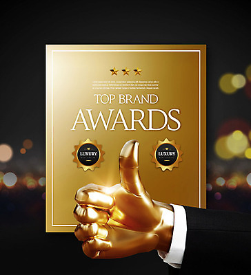 PSD 편집이미지 손 별 사람없음 빛 반짝임 검은색 금색 우승 수상_상을받음 황금 상패 트로피 금상 시상식 연말 카피스페이스 이미지편집 자연요소 컬러 모션 신체부위 공백 최고 상_우승 파일형식