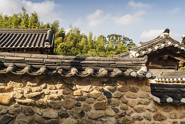 포토 JPG 주간 한국전통 여행 유적지 한옥 돌담 풍경 사람없음 야외 관광지 담장 세계문화유산 문화재 가을 역사 한국사 논산 돈암서원 국내포토 자연요소 전통 계절 고건축 한국 돌_바위 충청남도 서원 파일형식