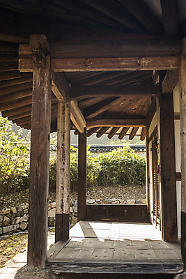 포토 JPG 주간 한국전통 여행 유적지 한옥 풍경 사람없음 야외 관광지 세계문화유산 문화재 가을 역사 한국사 논산 돈암서원 국내포토 자연요소 전통 계절 고건축 한국 충청남도 서원 파일형식