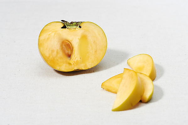 포토 JPG 스튜디오촬영 조각 과일 자연 단면 실내 감 누끼 사람없음 농작물 여러개 신선 오브젝트 흰배경 유기농 비타민 단감 슈퍼푸드 국내포토 웰빙 다수 백그라운드 농업 내부 흰색 생태계 건강식품 영양소 파일형식