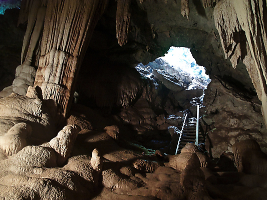 포토 JPG 해외이미지 모양 디자인 공원 아시아 벽 여행 백그라운드 사다리 태국 자연 추상 실내 창조 동양인 사람없음 내부 장식 빛 계단 탐험 동굴 땅 모험가 천장 아치 지하 단계 내추럴 깊이 생태학 석회암 전국 종유석 지질학 해외포토 공공시설 교육 나라 무늬 인종 암석 도구 생태계 파일형식 이미지허브