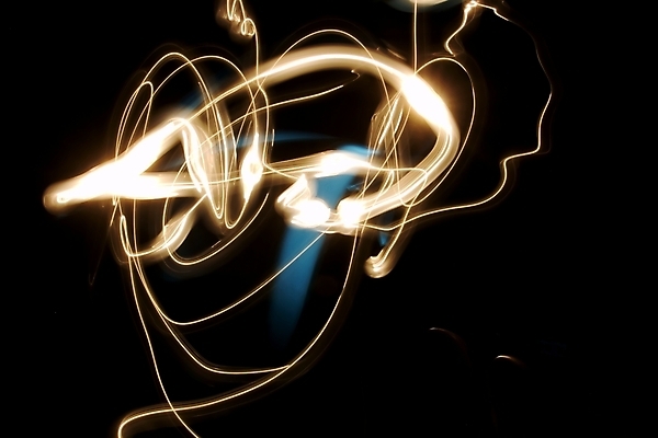 포토 JPG 해외이미지 모양 선 백그라운드 곡선 자국 추상 미술 사람없음 빛 검은색 어둠 에너지 광선 그리기 폭발 블러 혼란 해외포토 컬러 컨셉 무늬 모션 문화예술 파일형식 이미지허브