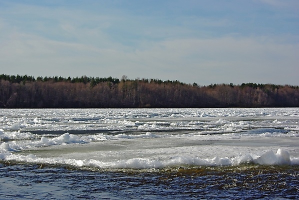 포토 JPG 해외이미지 호수 바다 백그라운드 겨울 패턴 자연 날씨 풍경 사람없음 야외 물 강 태양 환경 얼음 봄 블록 회색 흐름 추위 흰색 녹음 연못 개울 균열 시원함 속도 빙하 서리 북쪽 느림 내추럴 눈내림 해외포토 자연요소 계절 컬러 컨셉 무늬 모션 눈_날씨 기록 방향 생태계 파일형식 이미지허브