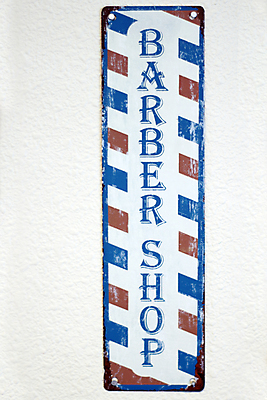 포토 JPG 해외이미지 전통 배너 벽 비즈니스 텍스트 사람없음 빨간색 파란색 단어 상점 금속 줄무늬 수확 골동품 흰색 클래식 이발 심볼 사인 복고 이발소 옛날 이발사 스타일 해외포토 문자 컬러 컨셉 무늬 농업 재질 뷰티샵 파일형식 이미지허브