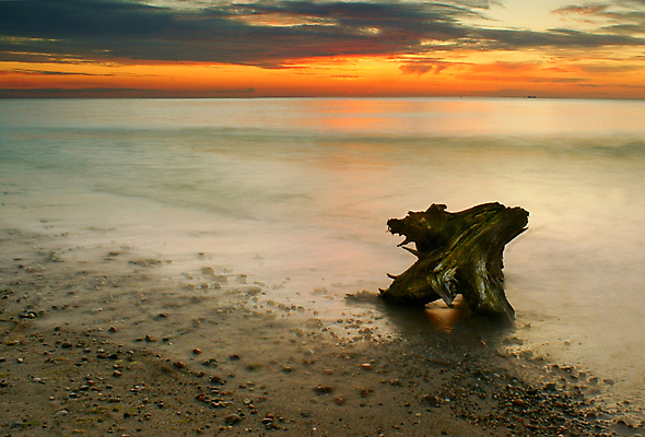 포토 JPG 해외이미지 구름 유럽 파도 바다 오렌지 하늘 풍경 해변 사람없음 물 태양 일출 일몰 폴란드 전국 해외포토 자연요소 나라 과일 노을 파일형식 이미지허브