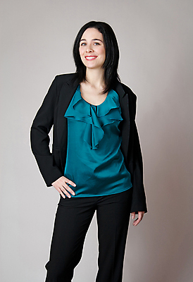 포토 JPG 해외이미지 백인 직업 옷 여자 행복 비즈니스 사업가 바지 성공 갈색머리 한명 서기 미소 사람 정장 성인 세로 물 파란색 유행 검은색 어둠 기쁨 비즈니스우먼 자신감 우아함 경영자 긍정 청록색 예복 경영 심각 정중 터키석 해외포토 자연요소 서양인 1 헤어스타일 감정 컬러 컨셉 모션 하의 표정 직장인 보석 리더 파일형식 이미지허브