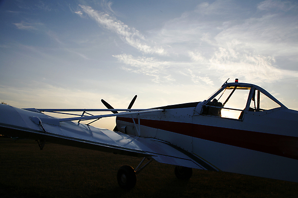 포토 JPG 해외이미지 실루엣 스포츠 교통시설 비행기 덴마크 사람없음 야외 가로 우주 일몰 저녁 항공 복고 프로펠러 대패 무료 스칸디나비아 옛날 해외포토 교통 항공교통 대중교통 촬영기법 북유럽 노을 야간 시설 파일형식 이미지허브