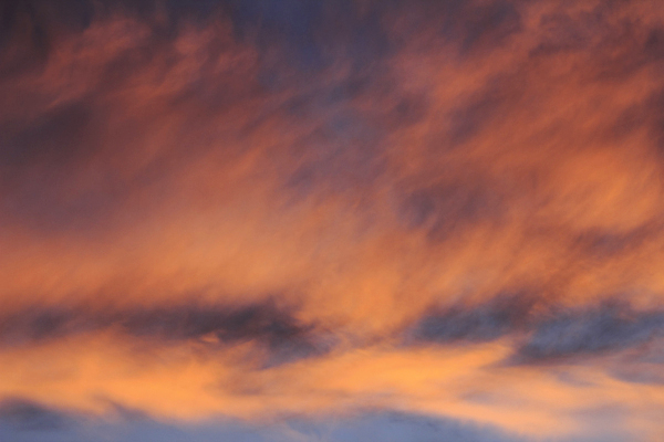 포토 JPG 해외이미지 구름 백그라운드 겨울 오렌지 자연 하늘 아침 따뜻함 사람없음 야외 가로 파란색 빛 컬러풀 일출 속도 내추럴 광 해외포토 주간 자연요소 계절 컬러 과일 노을 생태계 파일형식 이미지허브
