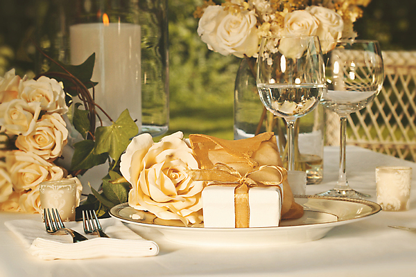 포토 JPG 해외이미지 식기 접시 외관 꽃 꽃다발 결혼 의자 유리 탁자 결혼식 서브 선물 이벤트 사람없음 장식 초록색 노란색 파티 요식업 정원 식사 저녁식사 희망 낭만 모임 식탁보 흰색 축하 직물 황금 고급 우아함 은색 배열 서비스 만족 냅킨 설정 접수 정중 해외포토 식물 감정 산업 컬러 가구 컨셉 재질 파일형식 이미지허브