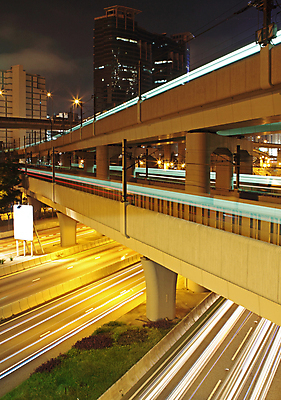 포토 JPG 해외이미지 도로 야경 사람없음 야외 건물 도시풍경 고층빌딩 도시 장노출 홍콩 해외포토 건축물 길 교통시설 촬영기법 풍경 빌딩 중국 야간 파일형식 풍경_경치 이미지허브