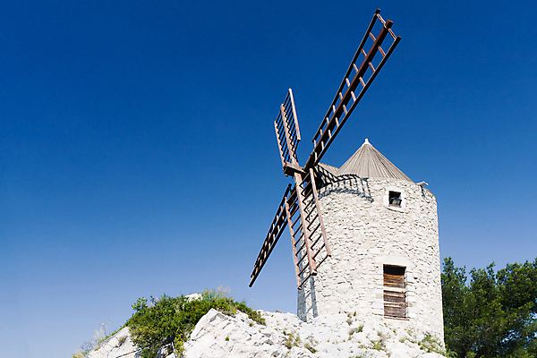 포토 JPG 해외이미지 전통 유럽 문화 농업 건축양식 자연 하늘 바람 벽돌 주택 사람없음 야외 파란색 농장 마을 풍차 에너지 프랑스 시골 역사 땅 시리얼 밀 지중해 언덕 복고 방앗간 마르세유 옛날 프로방스 해외포토 자연요소 건축 나라 산업 음식 바다 컬러 날씨 곡류 건물 생태계 파일형식 이미지허브