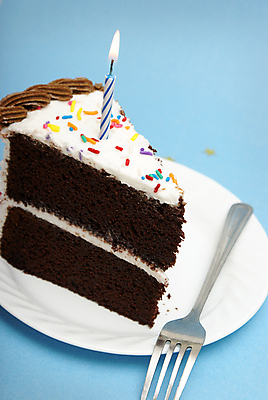 포토 JPG 해외이미지 1 전통 접시 기념일 행복 음식 조각 포크 휴가 불꽃 디저트 기념 이벤트 사람없음 파란색 파티 과자 케이크 초콜릿 얼음 축제 축하 대접 생일 달콤 굽기 뿌리기 기회 문학 꽃가루 층 연소 반투명 페스츄리 프로스팅 맛있는 해외포토 자연요소 식기 감정 빵 컬러 컨셉 모션 불 맛 가루 구이 제빵 파일형식 이미지허브