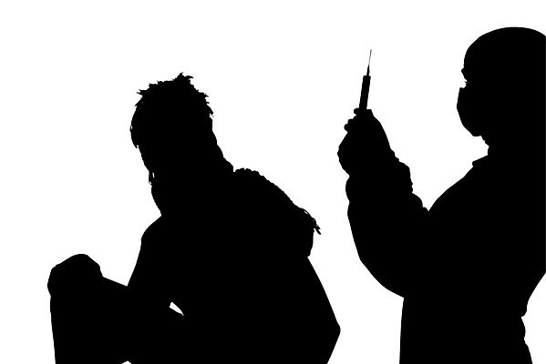 EPS 해외이미지 직업 1 손 여자 실루엣 과학 장갑 백그라운드 유니폼 일러스트 노동자 건강 병원 주사기 가면 사람 치료 약 고통 장비 간호사 의사 흰색 잡기 업무 도움 바늘 액체 실험실 바이러스 떨어짐 질병 플라스틱 주사약 외과 고립 돌봄 백신 복용 예방접종 해외일러스트 잡화 옷 감정 컬러 컨셉 의학 의료기기 모션 재질 촬영기법 실험 신체부위 의료진 도구 작업 접종 파일형식 벡터 이미지허브