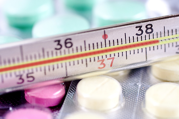 포토 JPG 해외이미지 과학 백그라운드 건강 경고 사람 사람없음 알약 약 고통 추위 흰색 긴급 열 바이러스 선택 질병 온도계 체온계 위험 약국 측정 처방 온도 전염병 항생제 해외포토 감정 컬러 컨셉 의학 파일형식 이미지허브