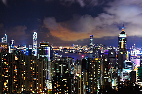 포토 JPG 해외이미지 구름 야경 밤하늘 사람없음 야외 건물 도시풍경 고층빌딩 도시 야간 홍콩 해외포토 자연요소 건축물 하늘 풍경 빌딩 중국 파일형식 풍경_경치 이미지허브