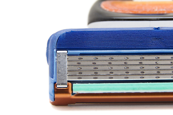 포토 JPG 해외이미지 남자 사람없음 위생용품 칼날 자르기 흰배경 날카로움 면도 면도기 몸단장 고립 바디케어 해외포토 생활용품 백그라운드 모션 사람 흰색 파일형식 이미지허브