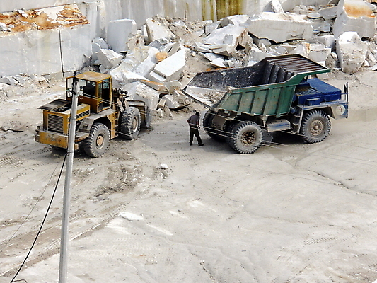 포토 JPG 해외이미지 응시 산업 공장 경사 사람없음 흰색 오픈 광석 불도저 대리석 화석 지역 짐차 채석 추출 해외포토 시선 컬러 재료 공업 자동차 중장비 파일형식 이미지허브