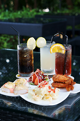 포토 JPG 해외이미지 라이프스타일 식기 접시 음료 음식 비즈니스 관계 유리 탁자 서브 함께함 사랑 앉기 사람없음 빛 식당 식사 저녁식사 치킨 카페 기쁨 낭만 만남 축하 날짜 고급 유혹 수집 먹기 브런치 서빙 점심식사 경영 해외포토 감정 가구 컨셉 모션 재질 생활 상점 닭고기요리 파일형식 이미지허브