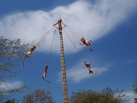 포토 JPG 해외이미지 전통 문화 밧줄 자연 멕시코 사람없음 야외 마을 활발 공연 사찰 역사 땅 사진사 그림 쇼 암초 봉 유카탄 마야 고고학 요령 칸쿤 해외포토 교육 줄 컨셉 북아메리카 종교건축 이벤트 작가 생태계 마야문명 파일형식 이미지허브
