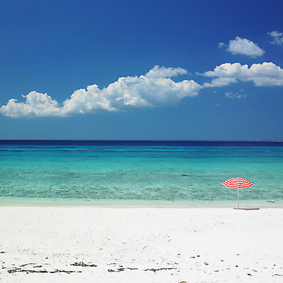 포토 JPG 해외이미지 1 외관 바다 섬 여행 우산 휴가 해변 사람없음 야외 물 미국 침묵 고요 세계여행 중앙아메리카 고독 라틴아메리카 양산 조용 쿠바 카리브해 가림막 서인도제도 파라다이스 해외포토 자연요소 감정 북아메리카 아메리카 세계 소리 파일형식 이미지허브