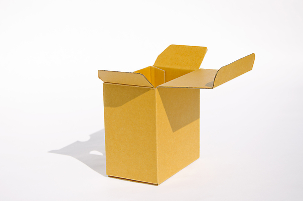 포토 JPG 해외이미지 종이 백그라운드 비즈니스 포장 교통시설 사람없음 상자 사무실 노란색 환경 재활용 흰색 오픈 심볼 오브젝트 팩 패키지 짐싸기 판지 고립 해외포토 컬러 교통 화장품 시설 친환경 파일형식 이미지허브