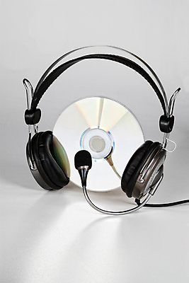 포토 JPG 해외이미지 음악 놀이 사람없음 헤드폰 소리 듣기 CD 해외포토 음향기기 모션 문화예술 파일형식 이미지허브