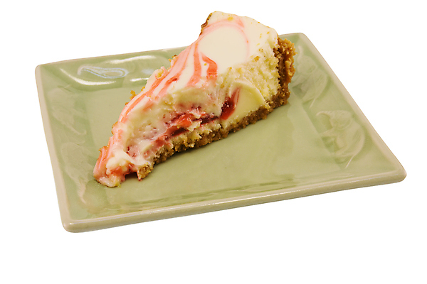 포토 JPG 해외이미지 접시 길 음식 조각 디저트 사람없음 빨간색 초록색 케이크 소용돌이 흰색 체리 달콤 자르기 크림 충동구매 고립 맛있는 해외포토 식기 컬러 과일 모션 쇼핑 회오리 맛 과소비 파일형식 이미지허브