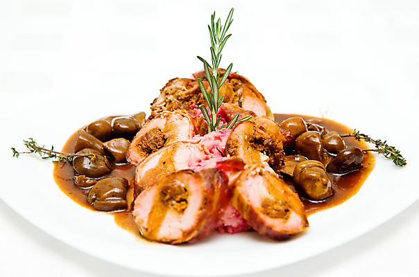 포토 JPG 해외이미지 접시 음식 치즈 육류 돼지고기 사람없음 식사 먹기 허리 크림 맛있는 해외포토 식기 식재료 모션 유제품 신체부위 파일형식 이미지허브